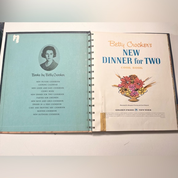 Vtg 1964 Betty Crocker's New Dinner for 2 Two Cookbook 1st Ed 1st Print Spiral - Picture 4 of 6